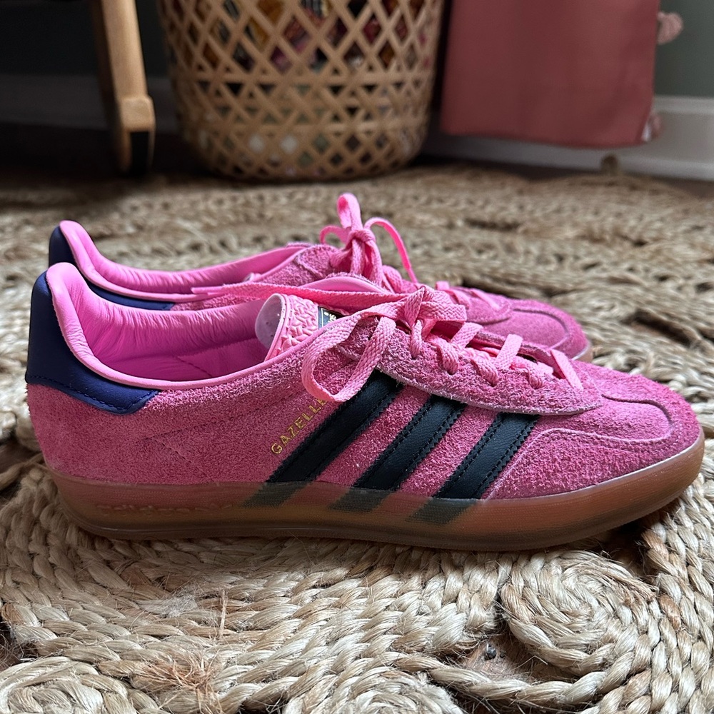 Adidas Gazelles *NEVER WORN* Pink